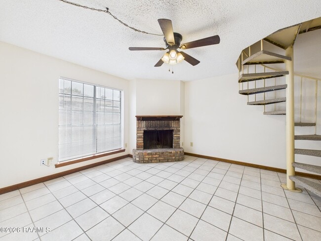 Building Photo - 113 Shekel Dr