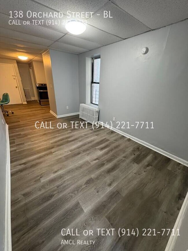 Building Photo - 138 Orchard St