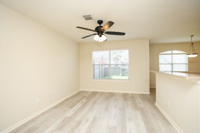 Building Photo - 1620 Grable Cove Ln