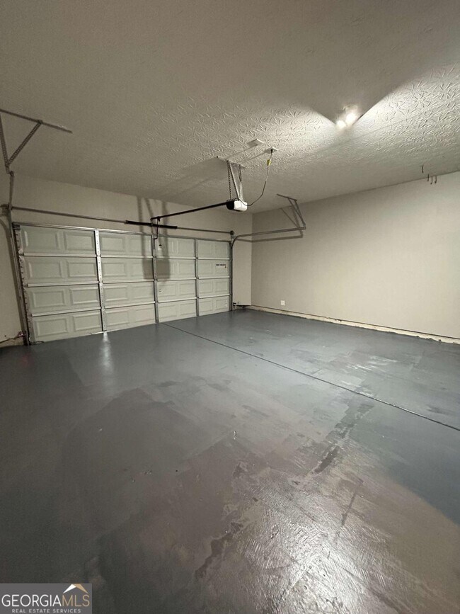 Building Photo - 607 Pecan Knoll Dr