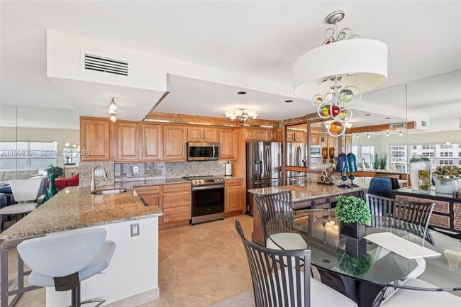 Building Photo - 3550 Galt Ocean Dr