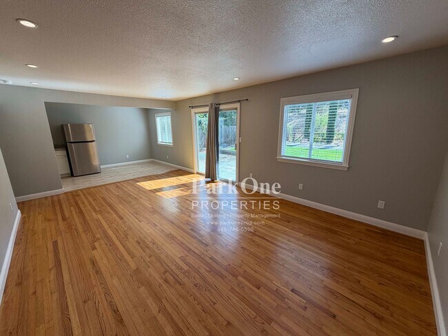 Building Photo - 5098 Black Oak Rd
