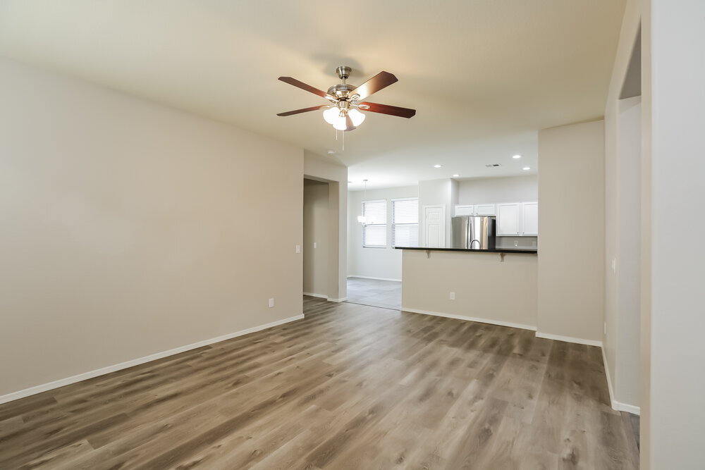 Building Photo - 4043 W Pedro Ln