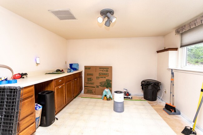 Building Photo - Beautiful Briargate Home on a Spacious Cor...