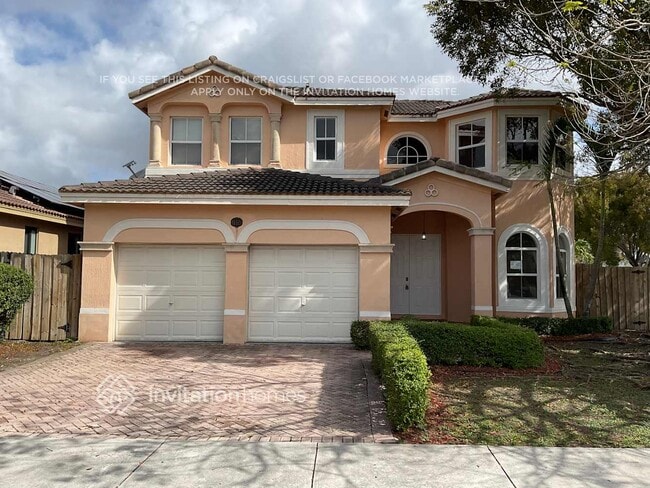 Building Photo - 16521 SW 55th Terrace