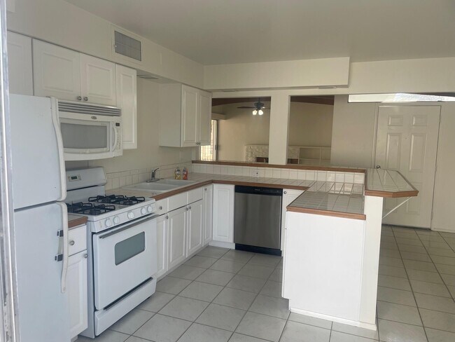 Building Photo - 2630 N Biskra Rd