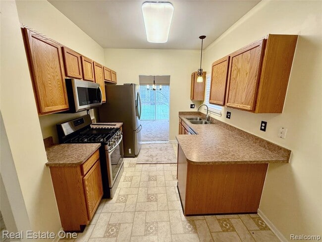 Building Photo - 716 Palmer Dr