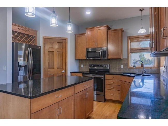 Building Photo - 1216 S Windmill Creek