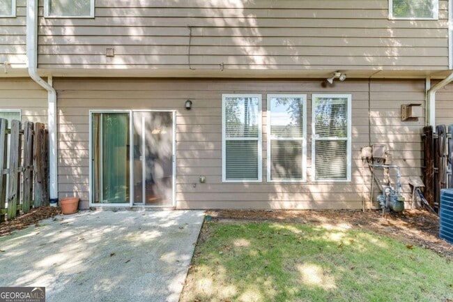 Building Photo - 1817 Waterside Dr