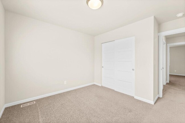 Building Photo - Modern Yelm Home Near JBLM | 3 Bed, 2.25 B...