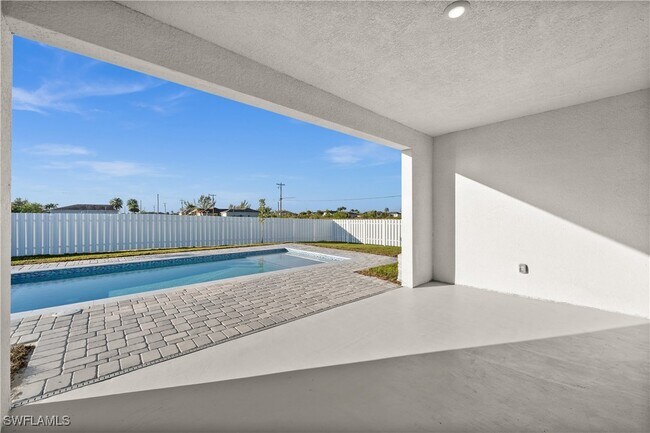 Primary Photo - 610 NW 23rd Terrace