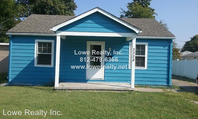 Primary Photo - 2228 E Riverside Dr