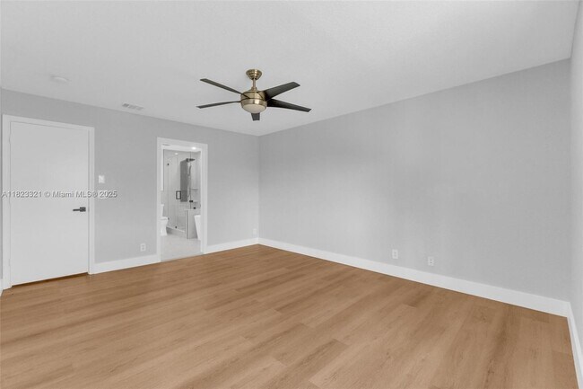 Building Photo - 2494 Cordoba Bend