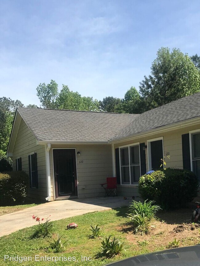 Primary Photo - 120-122 Fair Oaks Dr