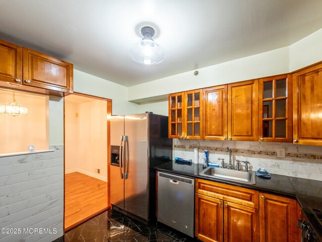 Building Photo - 404 N Lafayette Rd