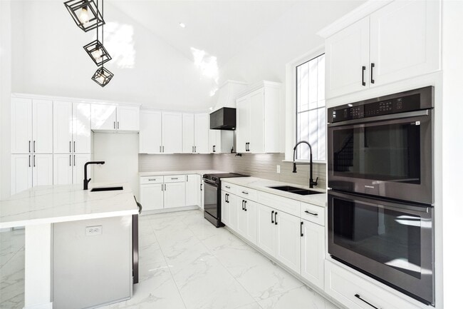 Building Photo - 75 Wick Willow Rd