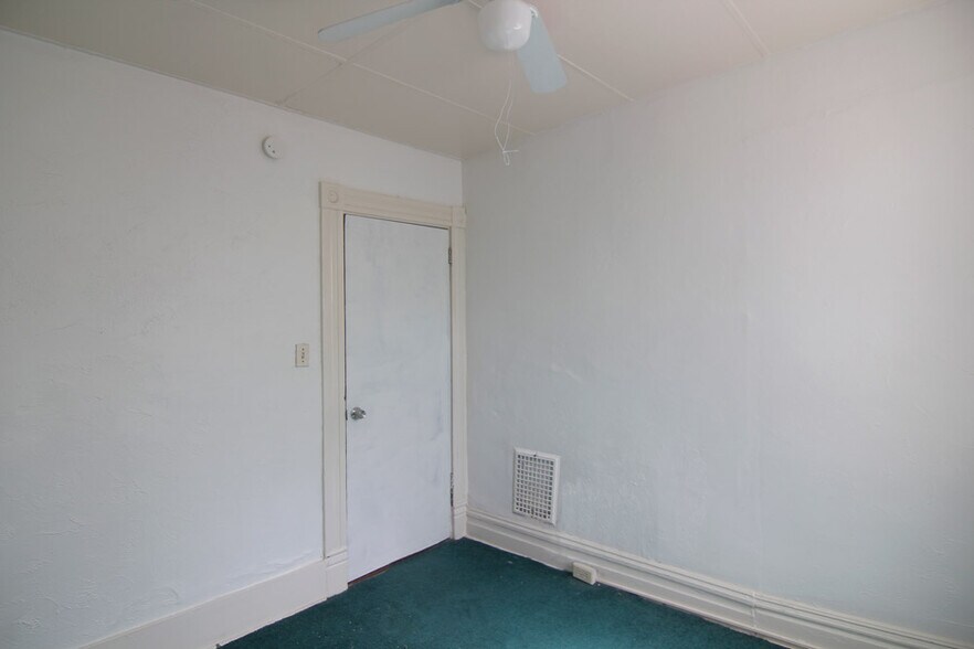 Building Photo - 618 West St