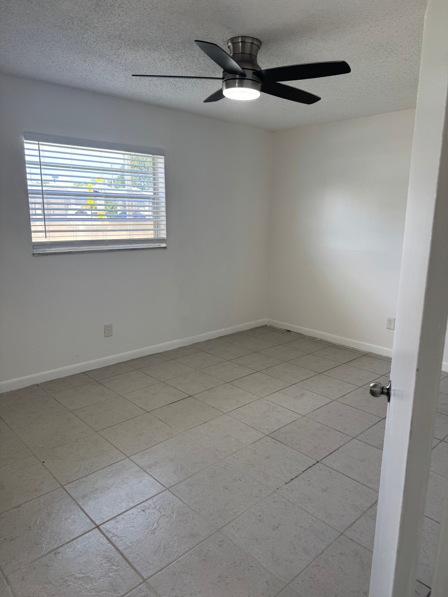 Building Photo - 3574 Saranac Ave