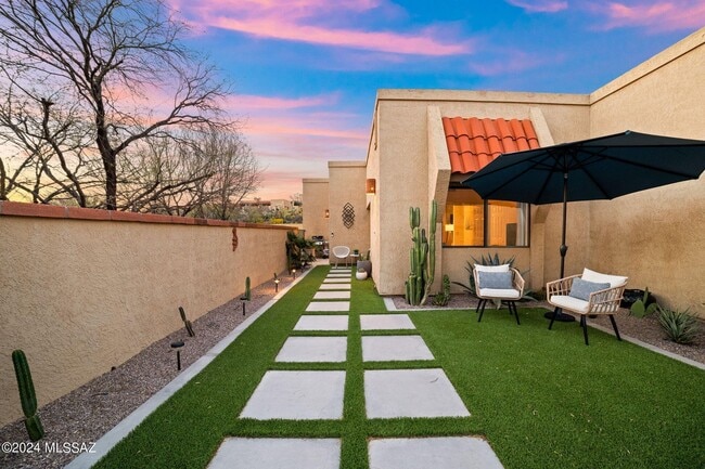 Building Photo - 841 Camino Corrida