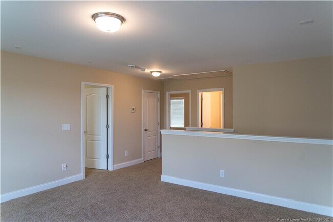 Building Photo - 32 Artillery Ln