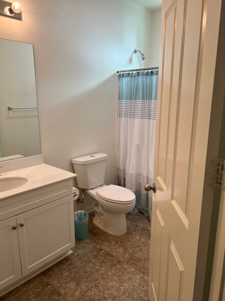 Building Photo - 14838 Nordhoff St