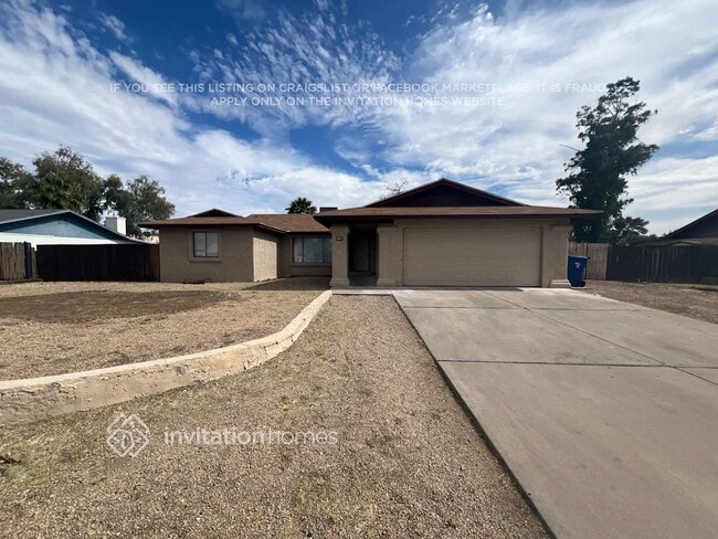 Building Photo - 2651 E Jerome Ave