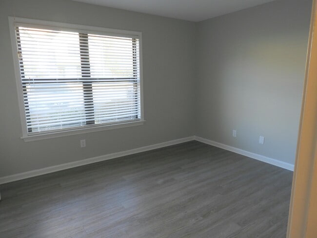 Building Photo - 1146 Mill Park Dr