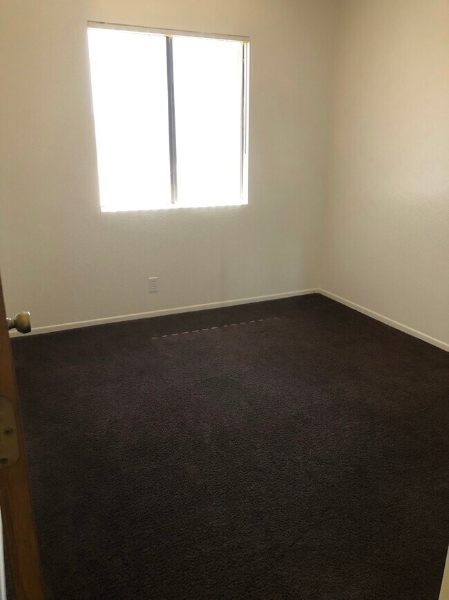 Building Photo - 22578 El Centro Rd