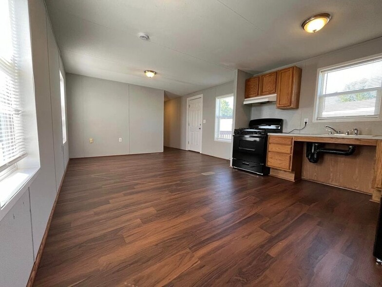 Building Photo - 3510 N 9th St