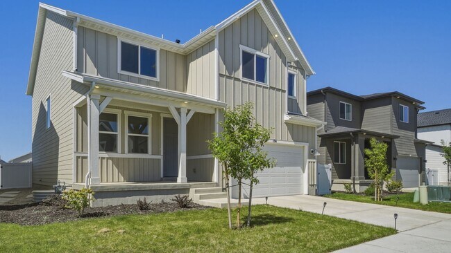Building Photo - 154 E Parade Ave