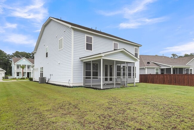 Building Photo - 687 Black Pine Rd