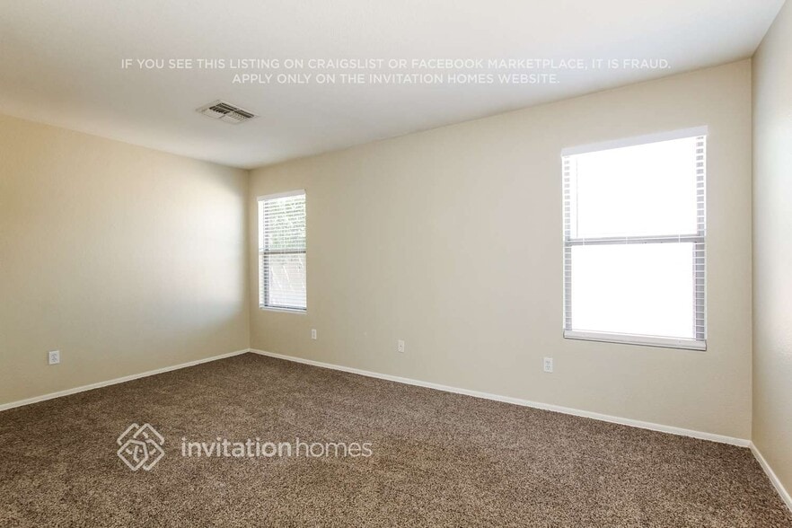 Building Photo - 11542 W Flores Dr