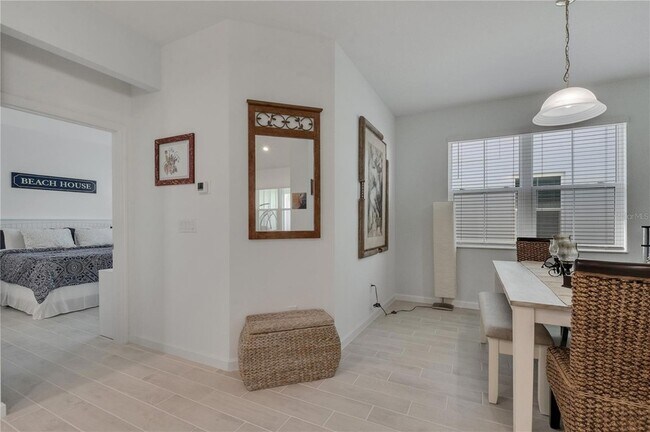 Building Photo - 518 Daiquiri Pl
