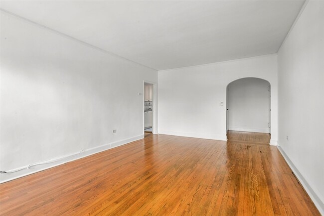 Building Photo - 325 Richbell Rd