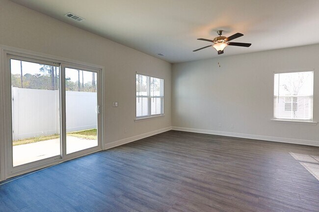 Building Photo - 545 Gov Treutlen Cir