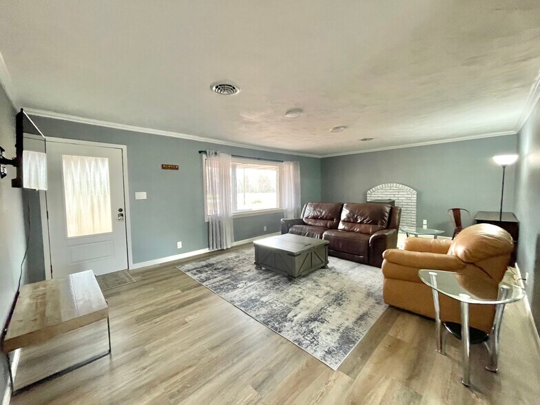 Building Photo - 612 N 35th St