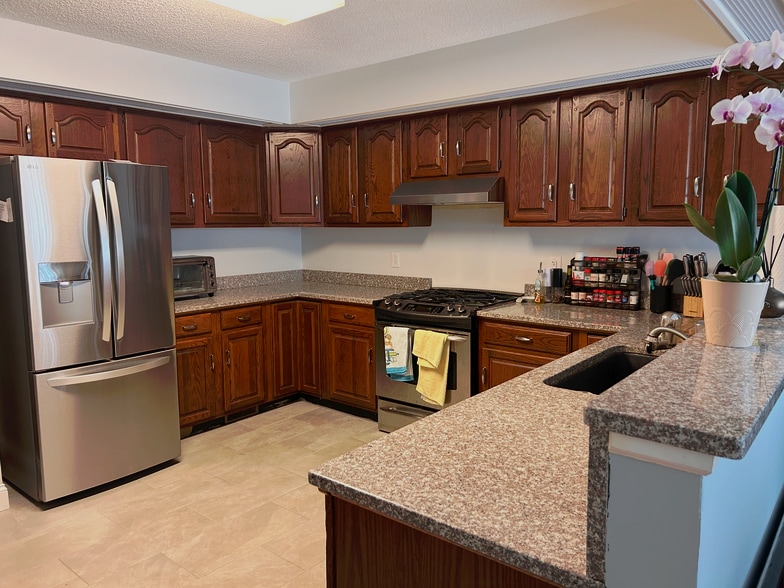 Building Photo - 4053 Milford Landing Dr