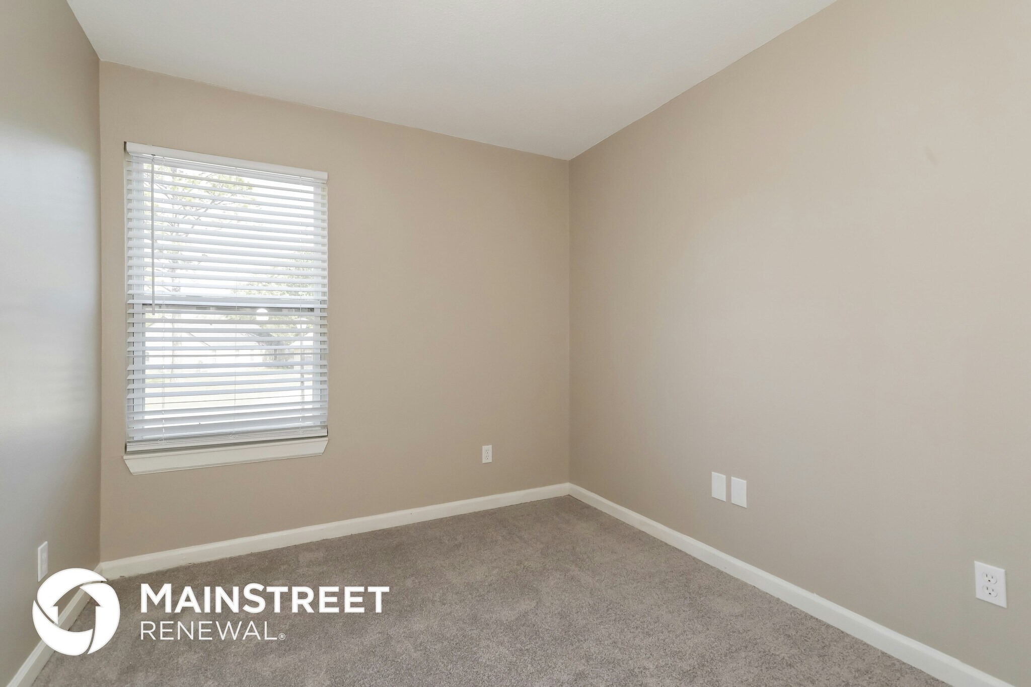 Building Photo - 8054 Sierra Ct