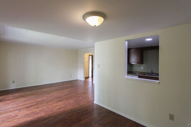 Building Photo - 603 S Trenton Ave