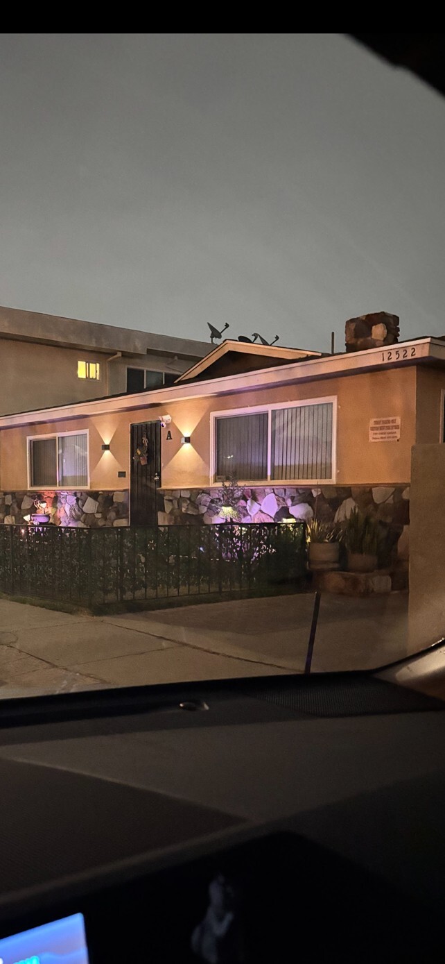 Building Photo - 12522 Doty Ave