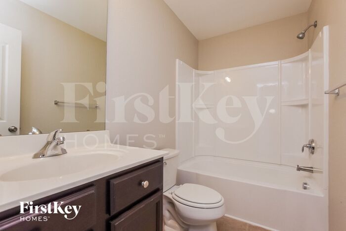 Building Photo - 4825 Manchineel Ln