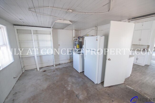 Building Photo - 5000 S Jones Ct