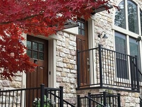 Building Photo - 5748 Robbie Rd