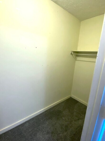 Building Photo - 110 1/2 Lee Street