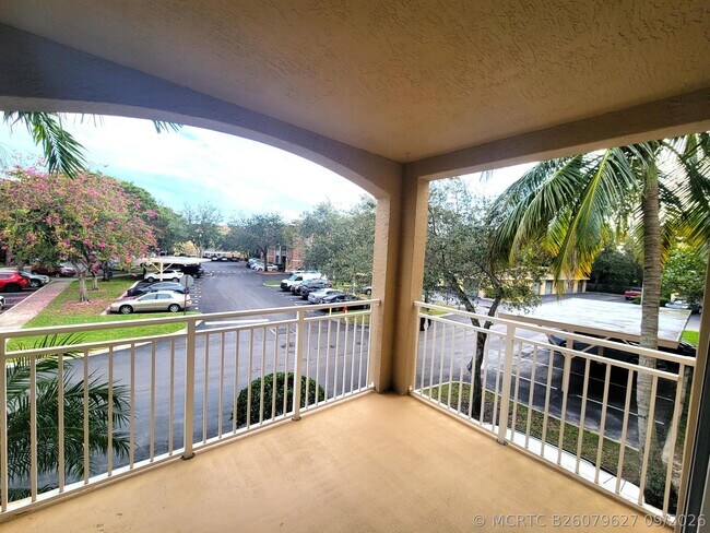 Building Photo - 6418 Emerald Dunes Dr
