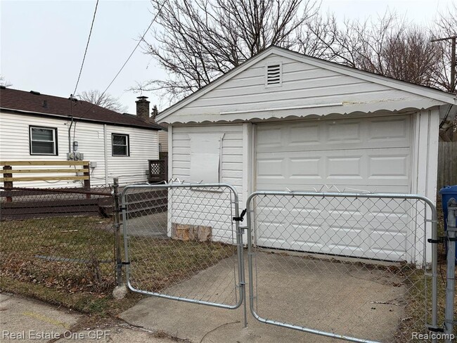 Building Photo - 11304 Jackson Ave