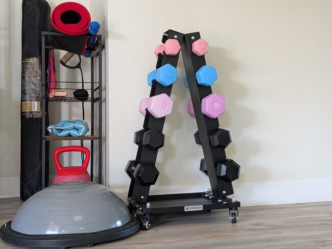 Building Photo - Cornell