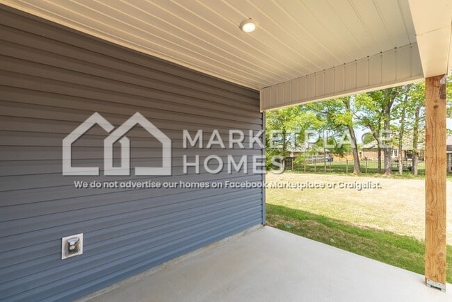 Building Photo - 165 Olde Hearth Rd