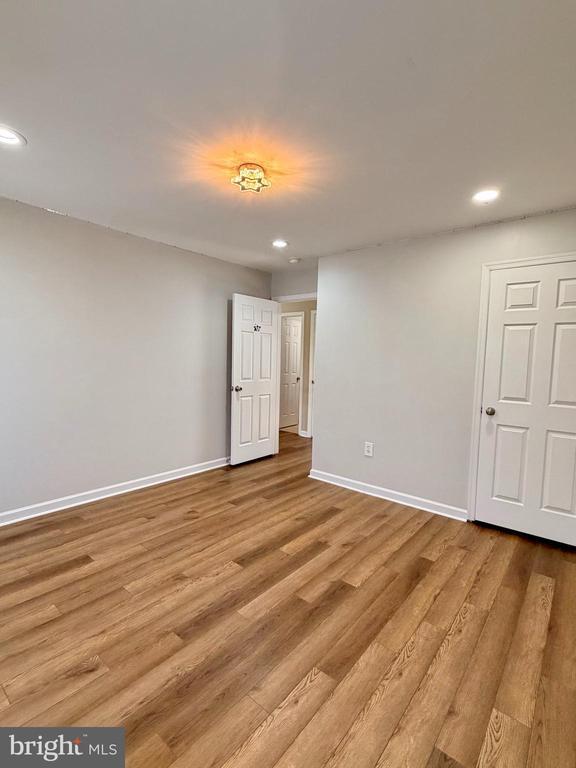 Building Photo - 33 Christopher Way