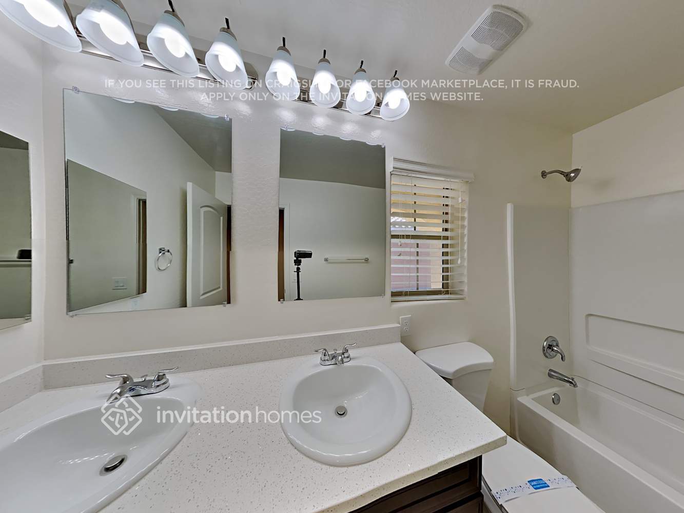 Building Photo - 40852 W Patricia Ln